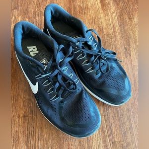 Nike Flex 2017 Running Shoes Woman’s Size 9